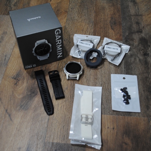 Garmin Fēnix 5S Watch, 42mm, White